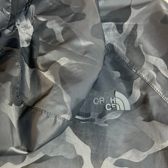 Camo North Face Windbreaker - Picture 10 of 15
